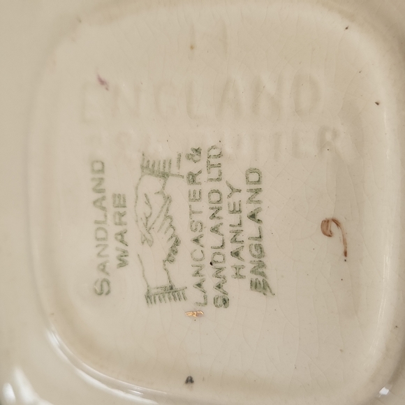 VINTAGE VICTORIA B.C. ENGLAND LANCASTER LTD & SANDLAND WARE SOUVENIR BUTTER DISH - Picture 6 of 11